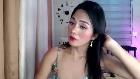 Pia online show from 04.18.26