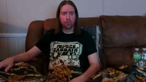 Snapshot of pianoman423 chatting on 02.14.25 Jay online show from 02.14.25