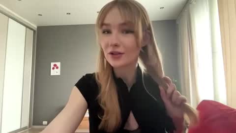 Snapshot of piastonesifer chatting on 06.25.26 Kristie online show from 06.25.26