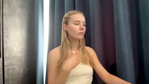 Snapshot of piastonesifer chatting on 07.17.26 Kristie online show from 07.17.26