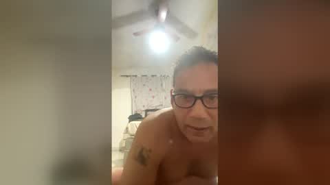 Snapshot of picadoce1975 chatting on 03.25.26 picadoce1975 online show from 03.25.26