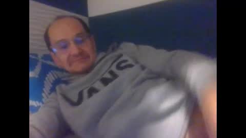 Snapshot of pichoun71 chatting on 02.17.25 pichoun71 online show from 02.17.25