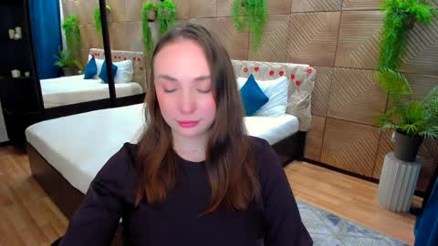 Emelie online show from 04.09.26