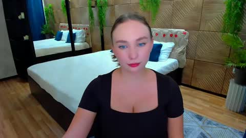 Emelie online show from 04.17.26