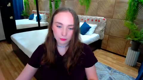 Snapshot of pieceofinspiration chatting on 05.14.26 Emelie online show from 05.14.26