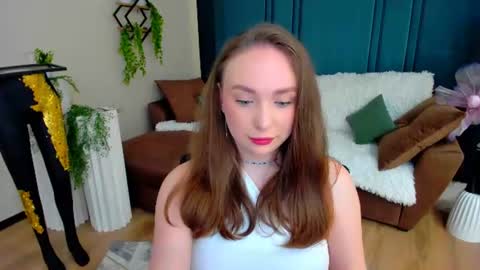 Snapshot of pieceofinspiration chatting on 06.18.26 Emelie online show from 06.18.26