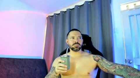 Snapshot of pierrevidal chatting on 07.18.26 Pierre online show from 07.18.26