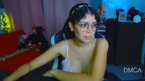 Andrea G online show from 12.16.25