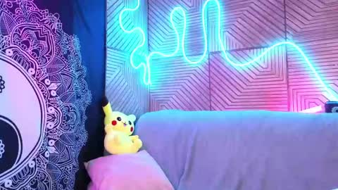 Sonya online show from 04.24.26