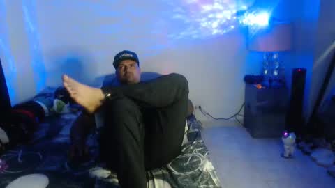 Snapshot of pikoro_gomez chatting on 12.21.24 pikoro_gomez online show from 12.21.24