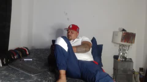 Snapshot of pikoro_gomez chatting on 02.22.25 pikoro_gomez online show from 02.22.25