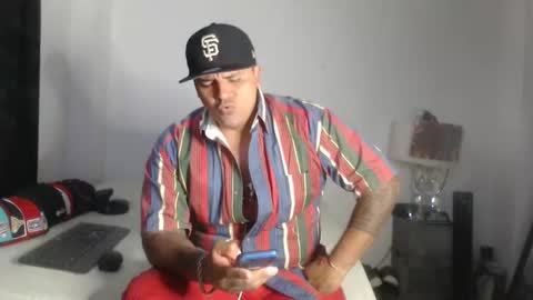 Snapshot of pikoro_gomez chatting on 03.08.25 pikoro_gomez online show from 03.08.25