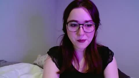 PilloGoddess online show from 11.15.25