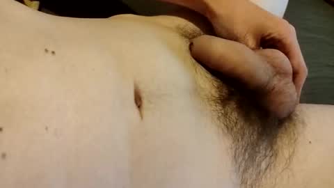 Snapshot of pillowartis chatting on 10.19.25 pillowartis online show from 10.19.25