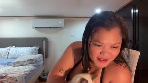 Snapshot of pinay_feb chatting on 09.13.25 Hot Feb online show from 09.13.25