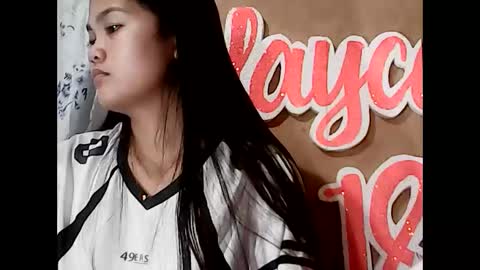 Snapshot of pinay_just18th chatting on 01.18.26 pinay_just18th online show from 01.18.26