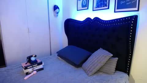 dee online show from 11.15.25