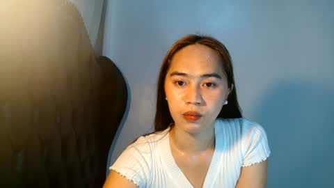 Snapshot of pinay_yahsy chatting on 06.24.26 pinay_yahsy online show from 06.24.26