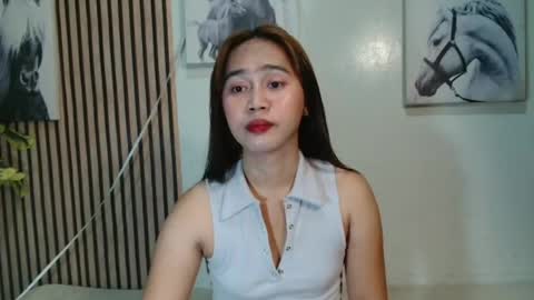 Snapshot of pinay_yahsy chatting on 06.27.26 pinay_yahsy online show from 06.27.26