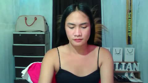 jilian  online show from 11.08.25