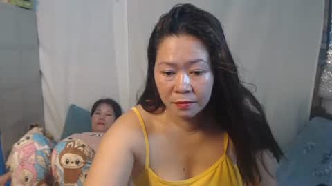 Snapshot of pinayhotmama08 chatting on 06.15.26 pinayhotmama08 online show from 06.15.26