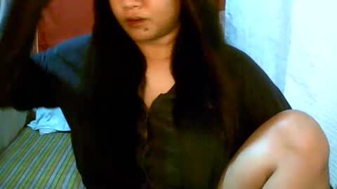 Snapshot of pinayjona chatting on 01.01.25 pinayjona online show from 01.01.25