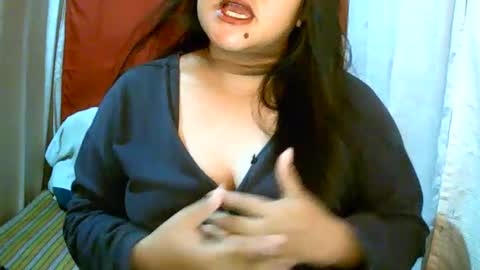 Snapshot of pinayjona chatting on 02.26.25 pinayjona online show from 02.26.25