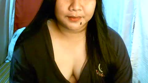 Snapshot of pinayjona chatting on 03.10.25 pinayjona online show from 03.10.25