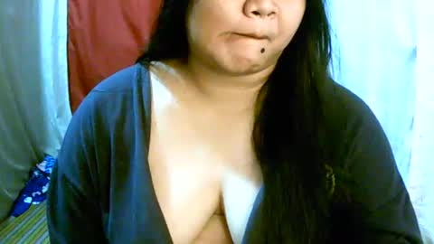 Snapshot of pinayjona chatting on 09.30.25 pinayjona online show from 09.30.25