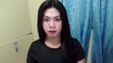 pinayloving_bella online show from 10.05.25