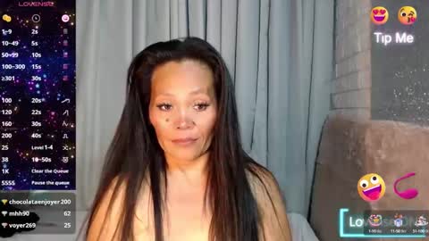 Snapshot of pinaymom69xx chatting on 02.26.25 vangie online show from 02.26.25