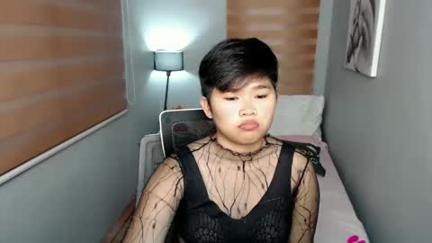 Snapshot of pinayprincesslyn chatting on 01.12.25 Lyn the Lesbian online show from 01.12.25