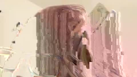 Snapshot of pincheguera chatting on 12.19.25 pincheguera online show from 12.19.25