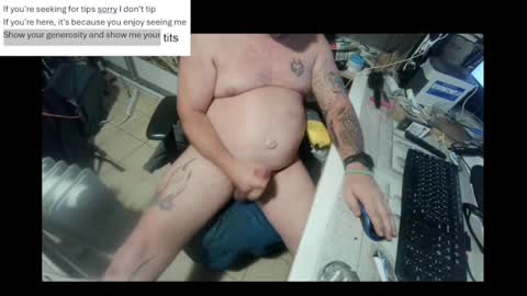 Snapshot of pini_z chatting on 01.07.25 pini_z online show from 01.07.25