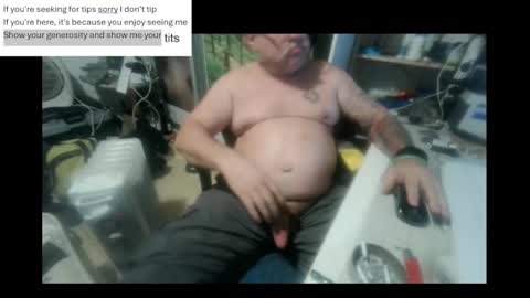 Snapshot of pini_z chatting on 01.23.25 pini_z online show from 01.23.25