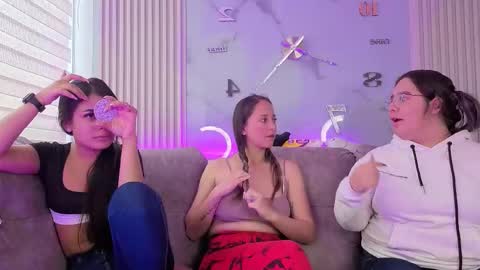 pink_as online show from 02.20.26