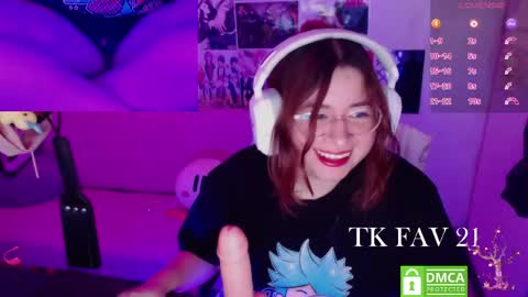 Snapshot of pink_girl0n chatting on 04.24.26 Kitty online show from 04.24.26