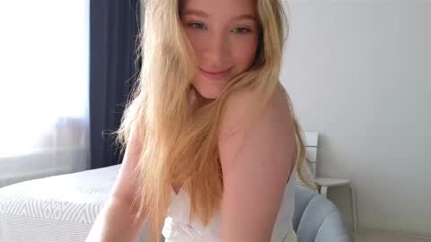   online show from 10.08.25