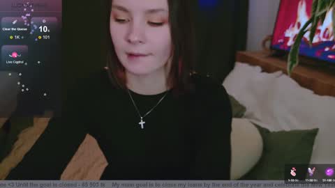 Snapshot of pink_seagull chatting on 12.18.24 Eva online show from 12.18.24