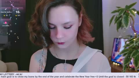 Snapshot of pink_seagull chatting on 12.31.24 Eva online show from 12.31.24
