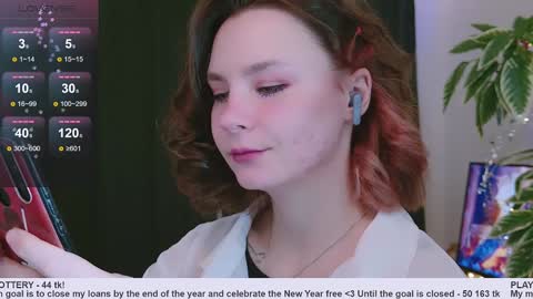 Snapshot of pink_seagull chatting on 12.31.24 Eva online show from 12.31.24