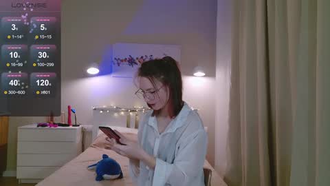 Snapshot of pink_seagull chatting on 01.18.25 Eva online show from 01.18.25