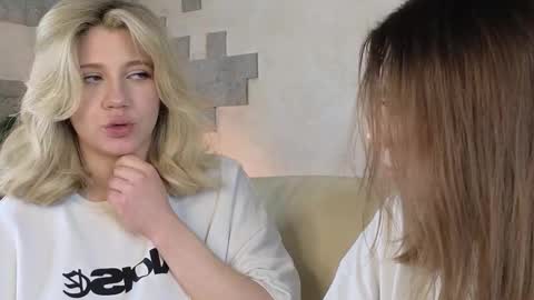 Snapshot of pinkadele chatting on 01.14.26 Adele online show from 01.14.26