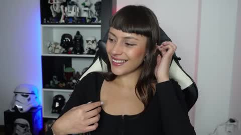 Snapshot of pinkcatlive chatting on 01.15.26 Emily online show from 01.15.26