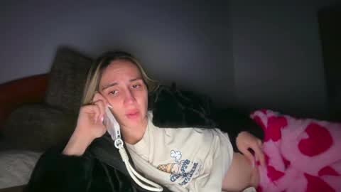 Snapshot of pinkilola chatting on 05.19.26 Pinkilola online show from 05.19.26