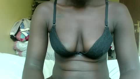 Snapshot of pinkinside026 chatting on 02.09.25 africanah online show from 02.09.25