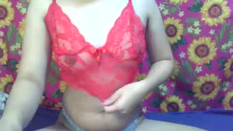 Snapshot of pinkish_shine chatting on 02.06.25 Hi  its me shine  online show from 02.06.25