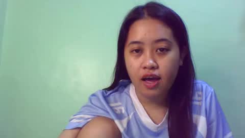 Snapshot of pinkish_shine chatting on 02.11.25 Hi  its me shine  online show from 02.11.25