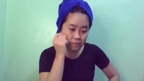 Snapshot of pinkish_shine chatting on 02.12.25 Hi  its me shine  online show from 02.12.25