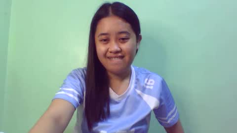 Snapshot of pinkish_shine chatting on 02.23.25 Hi  its me shine  online show from 02.23.25